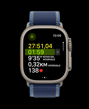 Apple Watch Ultra 3, color natural, caja de titanio, métricas avanzadas del entrenamiento Carrera al Aire Libre, correa Trail, azul/azul brillante
