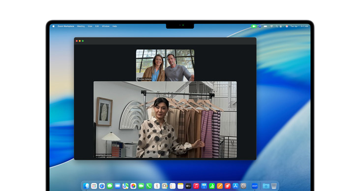 Un MacBook Pro 16″ affichant l’app Mail et l’app Uber Eats grâce à la recopie de l’iPhone.