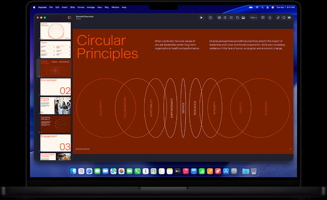 Schermata di MacBook Pro con la creazione di una presentazione su Keynote per un summit professionale