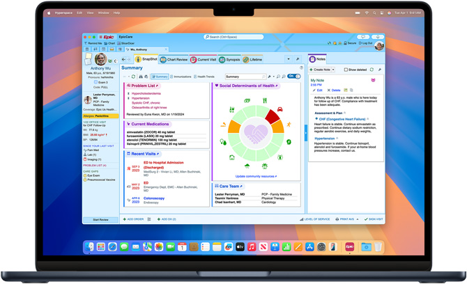 MacBook Pro affichant des dossiers médicaux numériques dans MyChart d’Epic.